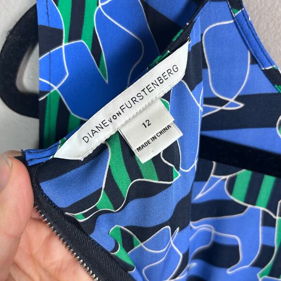 Diane Von Furstenberg Dress Size 12 sheath stripe colorful summer professional - Picture 11 of 14